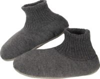 Men fuzzy slipper socks with grippers, non slip