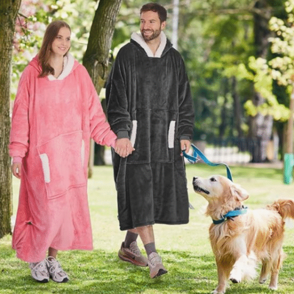 Wearable hoodie article