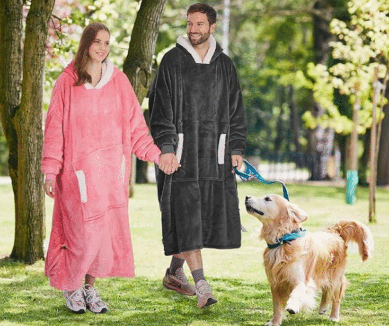 Wearable hoodie article