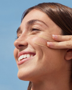 How to reapply sunscreen over makeup (without ruining it)