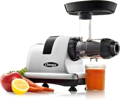 Omega cold press juicer machine (veggie and fruit)