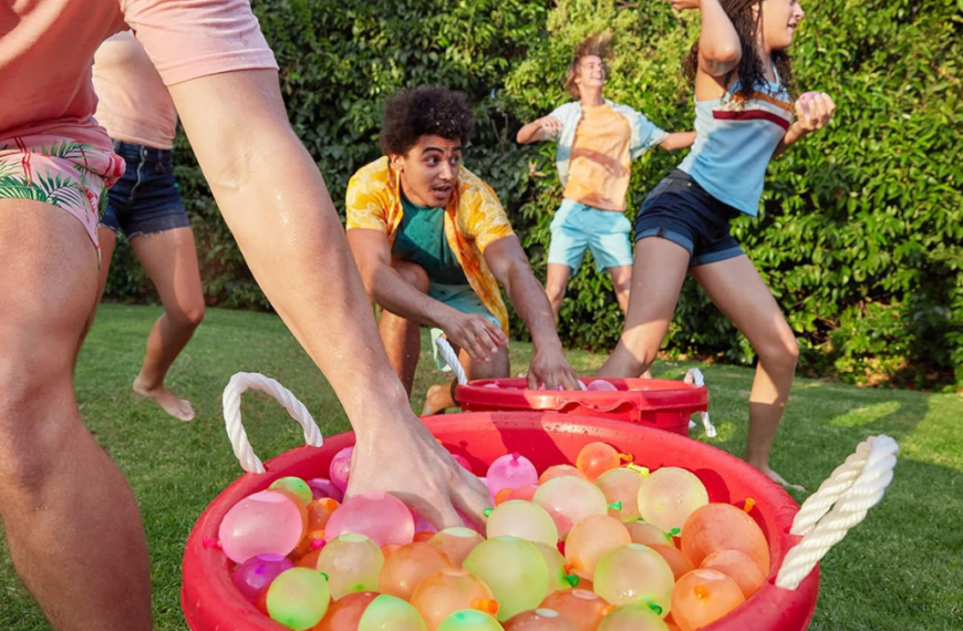 The best outdoor backyard games to keep kids busy until the fireworks start